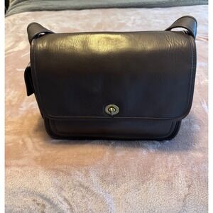 Vintage Coach Brown Leather Messenger Crossbody Bag